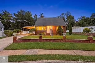 493 S Park Dr S, Perth Amboy, NJ 08861 - Photo 1