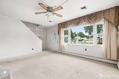 493 S Park Drive S, Perth Amboy, NJ 08861 - Photo 5