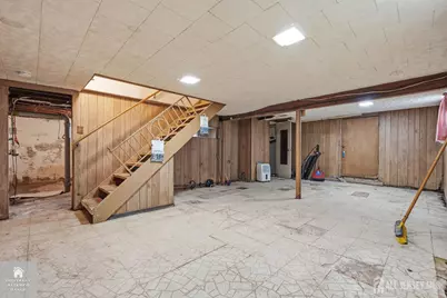 493 S Park Drive S, Perth Amboy, NJ 08861 - Photo 15
