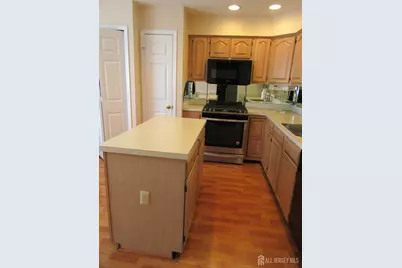 81 Winthrop Road #H, Monroe Township, NJ 08831 - Photo 5