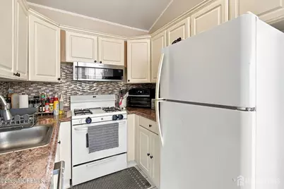 [Address not provided], Hazlet Township, NJ 07734 - Photo 11