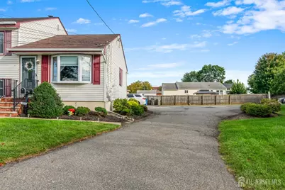304 Maple Avenue, Middlesex, NJ 07080 - Photo 23