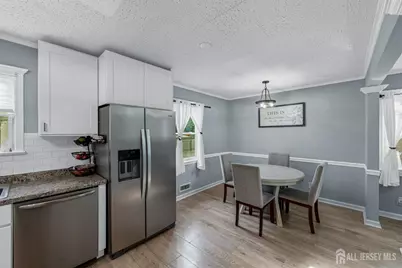304 Maple Avenue, Middlesex, NJ 07080 - Photo 9