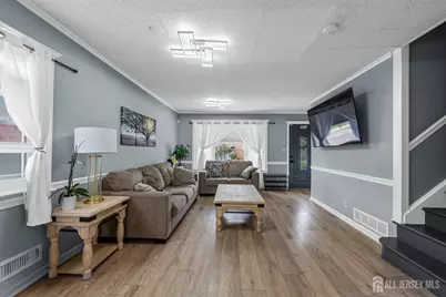 304 Maple Avenue, Middlesex, NJ 07080 - Photo 5