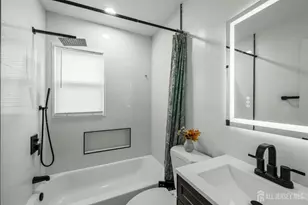 304 Maple Ave, Middlesex, NJ 07080 - Photo 17