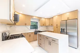 130 Hardenburg Ln, East Brunswick Township, NJ 08816 - Photo 17