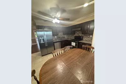 8 Begonia Court, Sayreville, NJ 08872 - Photo 3