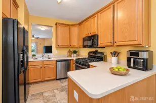702 Blossom Cir, South Brunswick Township, NJ 08810 - Photo 7
