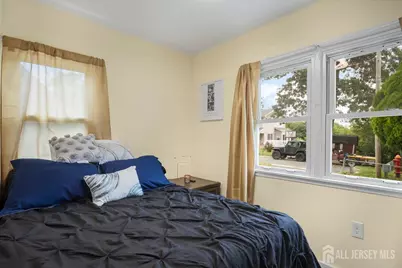 471 Beverly Drive, Aberdeen Township, NJ 07735 - Photo 19