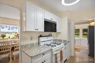 471 Beverly Dr, Aberdeen Township, NJ 07735 - Photo 11