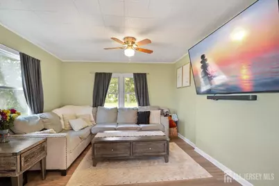471 Beverly Drive, Aberdeen Township, NJ 07735 - Photo 9