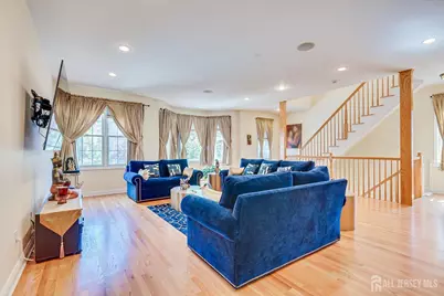 18 Lincoln Avenue, Highland Park, NJ 08904 - Photo 5