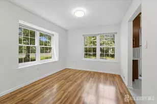 543 Manchester Ct, Piscataway Township, NJ 08854 - Photo 11