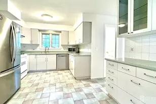 100 Dellwood Rd, Edison, NJ 08820 - Photo 11
