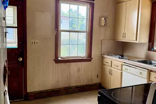 7 Winkler Rd, Sayreville, NJ 08872 - Photo 19