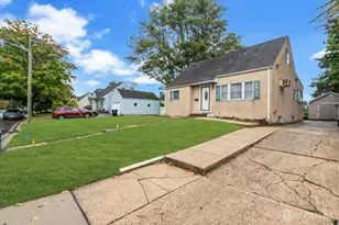 38 Susan Ln, East Brunswick Township, NJ 08816 - Photo 29