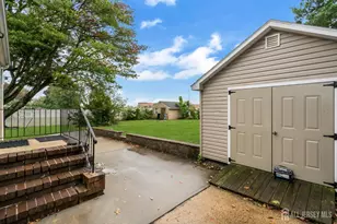 38 Susan Ln, East Brunswick Township, NJ 08816 - Photo 27