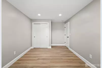 41 Oakwood Drive, Sayreville, NJ 08859 - Photo 15