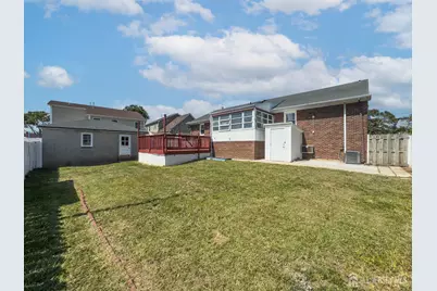 19 Holmes Street, Carteret, NJ 07008 - Photo 9