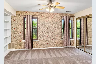 107 Woodbridge Commons Way, Iselin, NJ 08830 - Photo 15