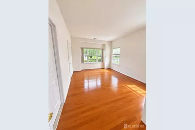 274 Valencia Drive, Monroe Township, NJ 08831 - Photo 9