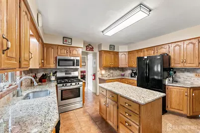 46 Meredith Road, Edison, NJ 08817 - Photo 13