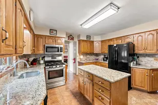 46 Meredith Rd, Edison, NJ 08817 - Photo 13