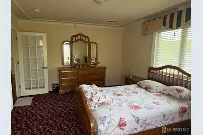 118 Swarthmore Terrace, Woodbridge Township, NJ 08840 - Photo 17