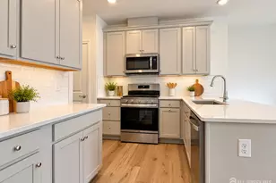 906 District Blvd, East Brunswick Township, NJ 08816 - Photo 3