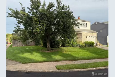 1085 Andrews Drive, Perth Amboy, NJ 08861 - Photo 3