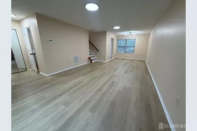 358 Hadleigh Lane, North Brunswick Township, NJ 08902 - Photo 3