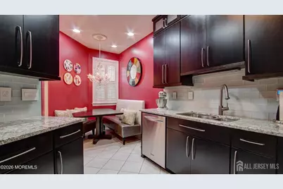 194 Shinnecock Drive, Manalapan Township, NJ 07726 - Photo 11