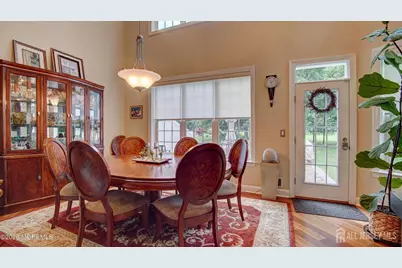 194 Shinnecock Drive, Manalapan Township, NJ 07726 - Photo 15