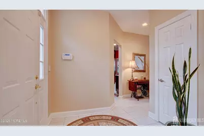 194 Shinnecock Drive, Manalapan Township, NJ 07726 - Photo 5