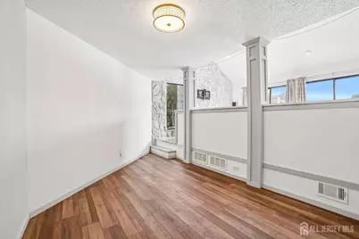 47 Linda Lane, Edison, NJ 08820 - Photo 9