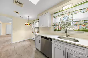 420 Newport Way, Monroe Township, NJ 08831 - Photo 23