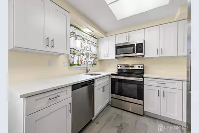 420 Newport Way, Monroe Township, NJ 08831 - Photo 21