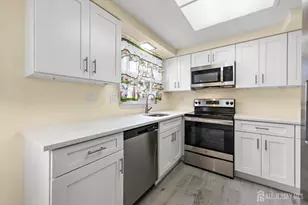420 Newport Way, Monroe Township, NJ 08831 - Photo 21