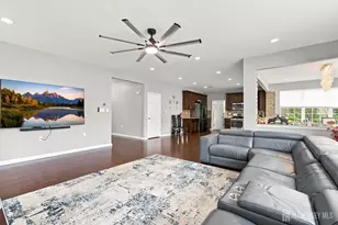 31 Saratoga Ln, Monroe Township, NJ 08831 - Photo 9