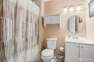 400 Keswick Dr, Piscataway Township, NJ 08854 - Photo 9