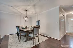26 Townsend Ct, Franklin Township, NJ 08823 - Photo 7