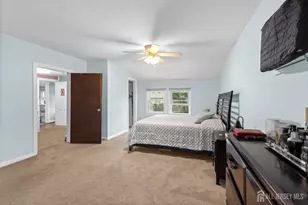 16 Vanderbuilt Pl, Woodbridge Township, NJ 07095 - Photo 11
