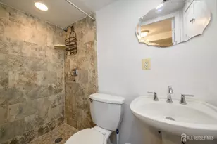 119 Collard St, Jersey City, NJ 07306 - Photo 37
