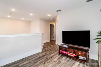 715 Station Road, Dunellen, NJ 08812 - Photo 11