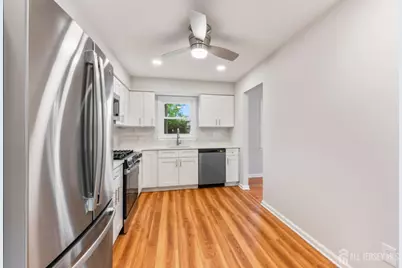 273 W Indiana Avenue, Iselin, NJ 08830 - Photo 11