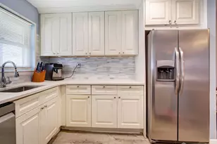 32A Woodedge Ave, Edison, NJ 08817 - Photo 11