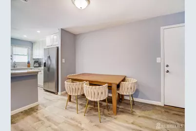 32-A Woodedge Avenue #8, Edison, NJ 08817 - Photo 9