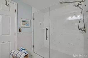 [Address not provided], Manalapan Township, NJ 07726 - Photo 21