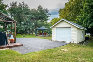[Address not provided], Manalapan Township, NJ 07726 - Photo 33