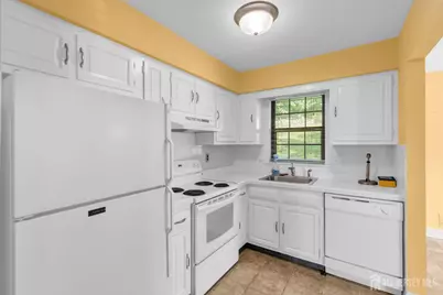 1102 Wellington Place, Aberdeen Township, NJ 07747 - Photo 17